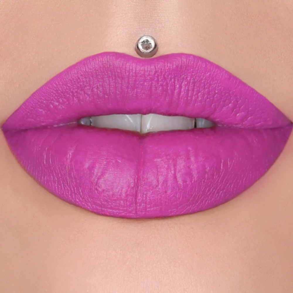 Jeffree Star Velvet Trap Matte Lipstick In Always Faithful